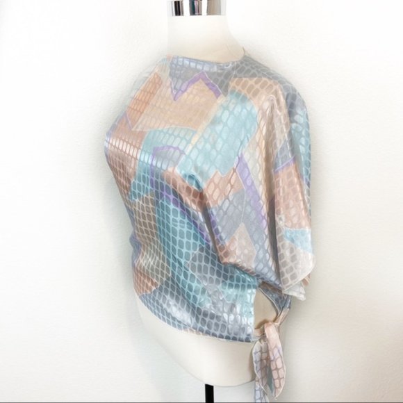 Dancing queens bring the sass, vintage style! - Picture 4 of 8